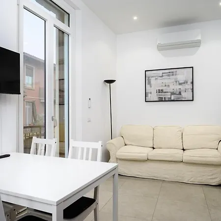 M1 Modern Three-room - Metro 1 Sesto Merelli *